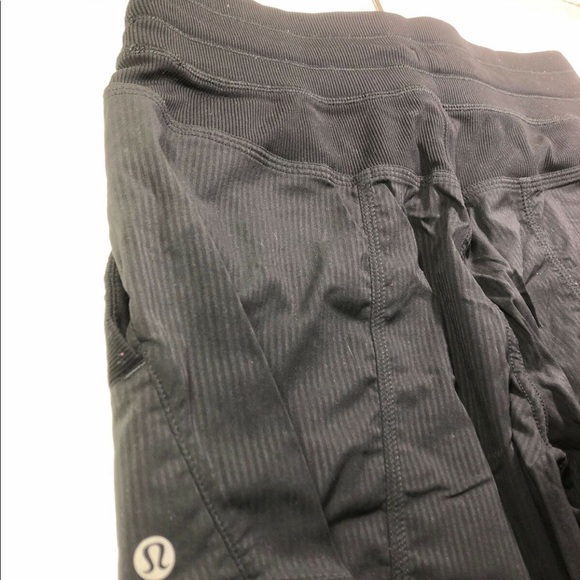 Lulu lemon studio pants - Picture 3 of 4